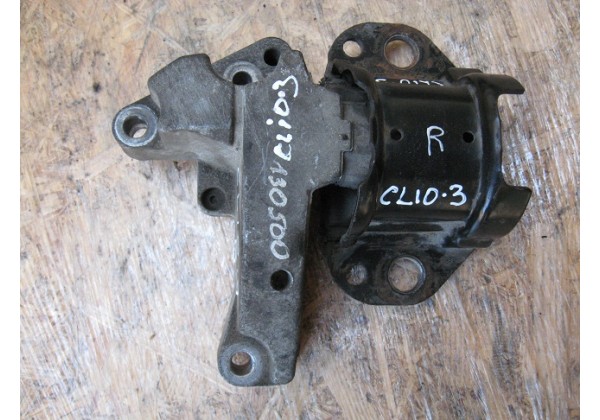 Подушка двигуна права передня Renault Kangoo, Clio II, 7700415087